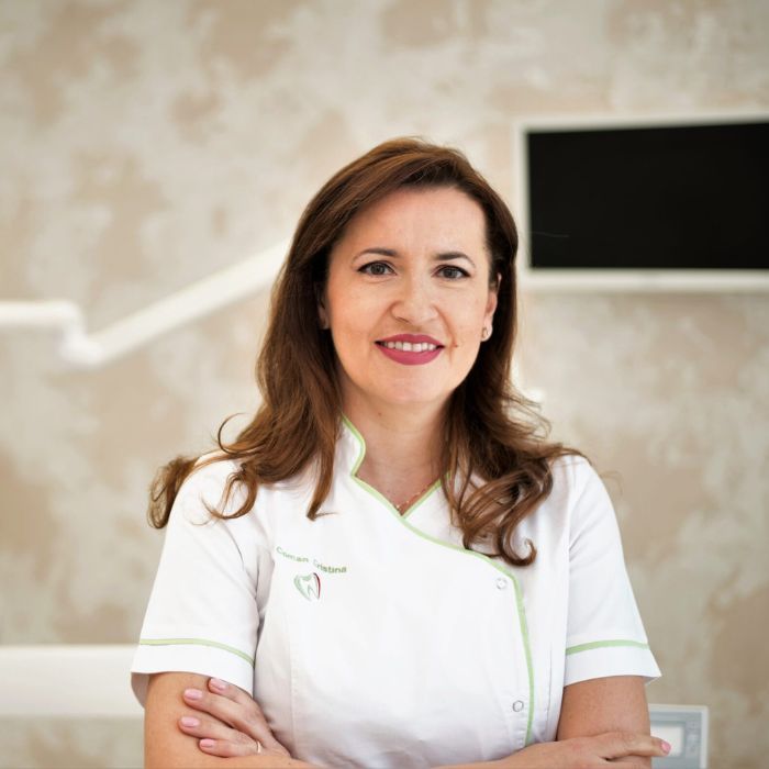dr+cristina+coman+ogodent.jpg